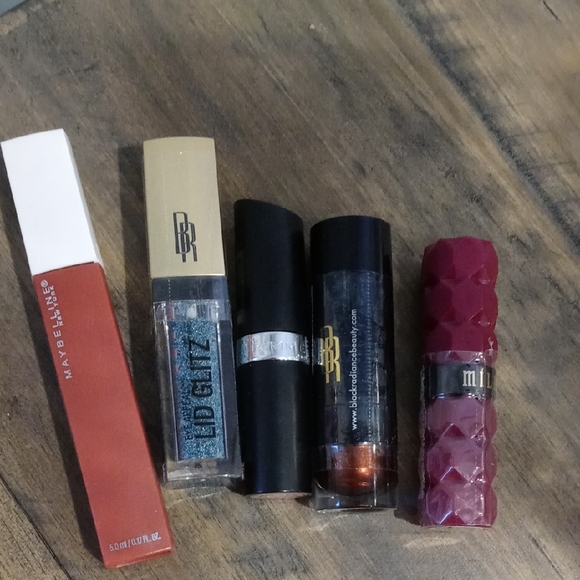 Maybelline and Others Lipstick Set - Red, Gold, Black 4 lipsticks 1 eye - Picture 2 of 3